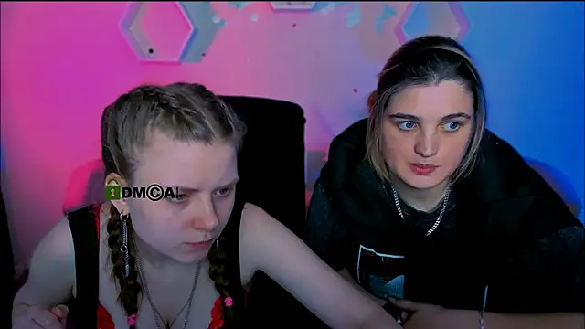 Snapshot of foxy_tease_ chatting on 22, 11, 2025 foxy tease online show from 22, 11, 2025