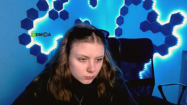 Snapshot of foxy_tease_ chatting on 28, 11, 2025 foxy tease online show from 28, 11, 2025