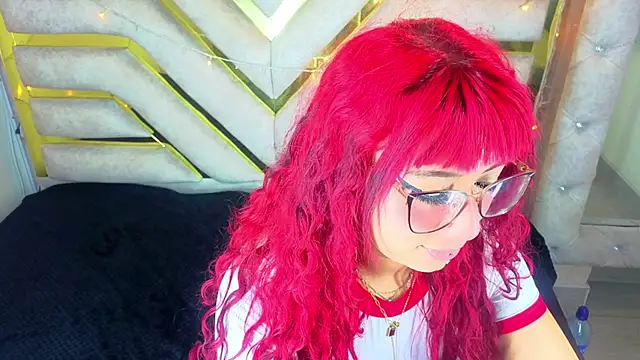 Snapshot of Soleil_66 chatting on 17, 4, 2026 Soleil 66 online show from 17, 4, 2026