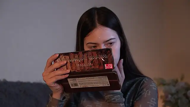 ywixos online show from 6, 10, 2025