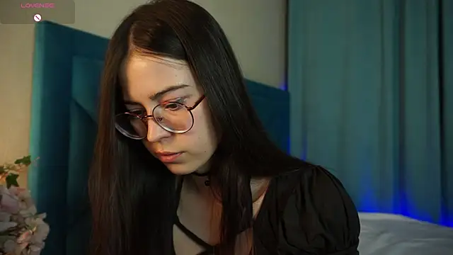 ywixos online show from 21, 10, 2025