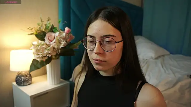 ywixos online show from 15, 12, 2025