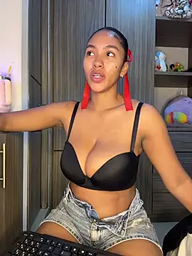 Mia sweet80 online show from 11, 11, 2025