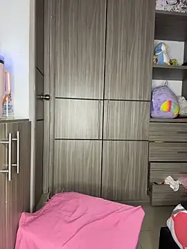 Mia sweet80 online show from 19, 11, 2025