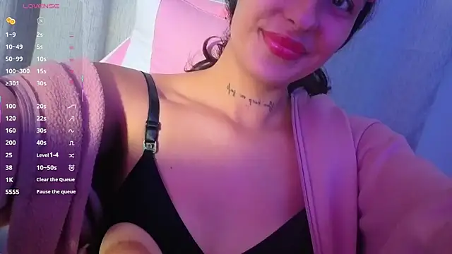 Snapshot of allysy_nc chatting on 24, 11, 2025 allysy nc online show from 24, 11, 2025