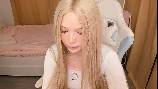 Snapshot of mayyacozyy chatting on 11, 4, 2026 mayyacozyy online show from 11, 4, 2026