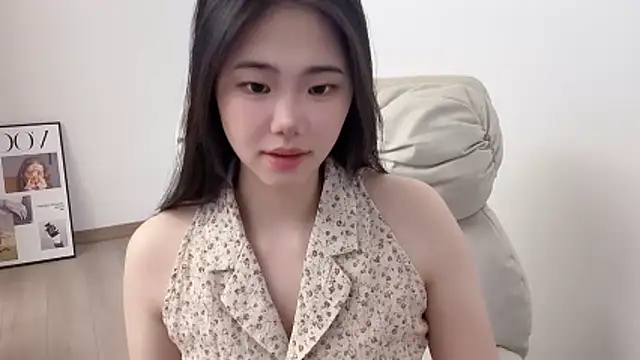 Snapshot of suki-1 chatting on 13, 5, 2026 suki-1 online show from 13, 5, 2026