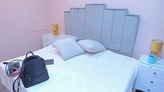 Snapshot of gabriela_lux chatting on 24, 9, 2025 gabriela lux online show from 24, 9, 2025