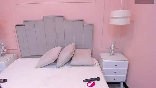 Snapshot of gabriela_lux chatting on 4, 10, 2025 gabriela lux online show from 4, 10, 2025