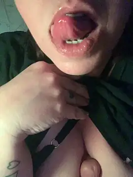 Snapshot of LupeLok chatting on 23, 3, 2026 LupeLok online show from 23, 3, 2026