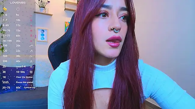 Snapshot of ViolethRosse chatting on 10, 4, 2026 ViolethRosse online show from 10, 4, 2026