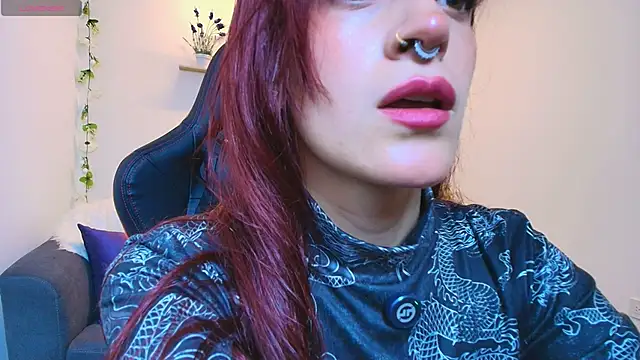 Snapshot of ViolethRosse chatting on 15, 4, 2026 ViolethRosse online show from 15, 4, 2026