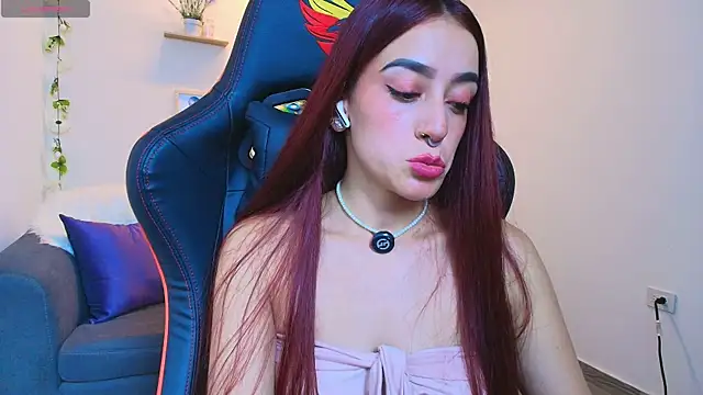 Snapshot of ViolethRosse chatting on 16, 4, 2026 ViolethRosse online show from 16, 4, 2026