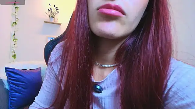 Snapshot of ViolethRosse chatting on 28, 4, 2026 ViolethRosse online show from 28, 4, 2026