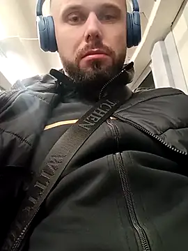 Snapshot of Barber33zk chatting on 23, 3, 2026 Barber33zk online show from 23, 3, 2026