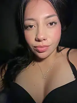 Snapshot of MissCat_ chatting on 7, 7, 2026 MissCat online show from 7, 7, 2026