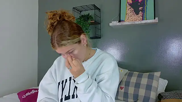 BelaMiller  online show from 3, 11, 2025