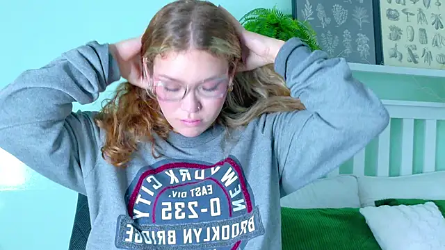 BelaMiller  online show from 10, 11, 2025