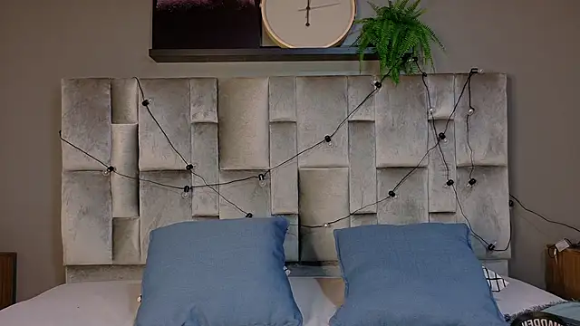 Snapshot of TiffValentinee_ chatting on 10, 11, 2025 TiffValentinee online show from 10, 11, 2025