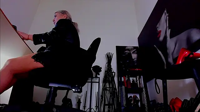 Snapshot of demisweet chatting on 2, 2, 2026 demisweet online show from 2, 2, 2026