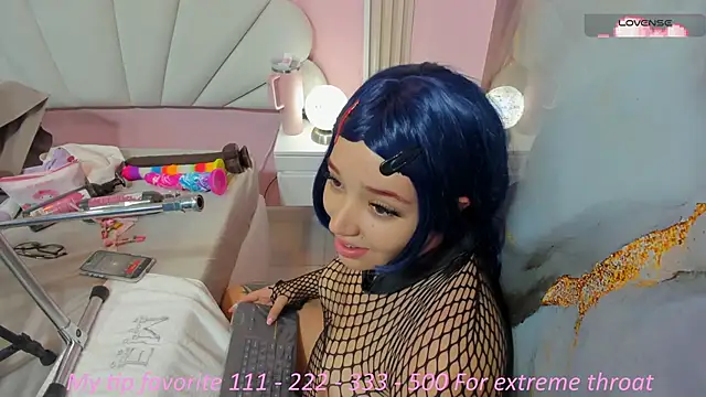 hinata dolly online show from 28, 9, 2025