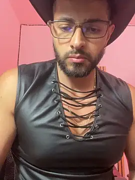 Snapshot of magnumchris chatting on 21, 4, 2026 magnumchris online show from 21, 4, 2026