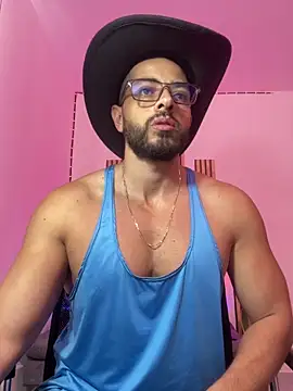 Snapshot of magnumchris chatting on 24, 4, 2026 magnumchris online show from 24, 4, 2026