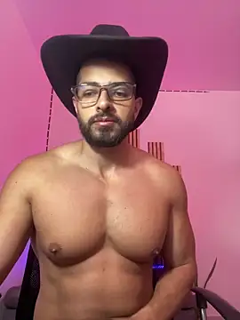 Snapshot of magnumchris chatting on 28, 4, 2026 magnumchris online show from 28, 4, 2026