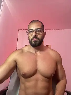 Snapshot of magnumchris chatting on 6, 5, 2026 magnumchris online show from 6, 5, 2026