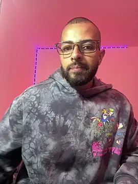 Snapshot of magnumchris chatting on 12, 5, 2026 magnumchris online show from 12, 5, 2026