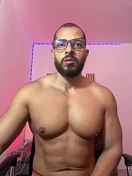 Snapshot of magnumchris chatting on 22, 5, 2026 magnumchris online show from 22, 5, 2026