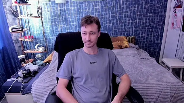 CuteBoy228 online show from 4, 4, 2026