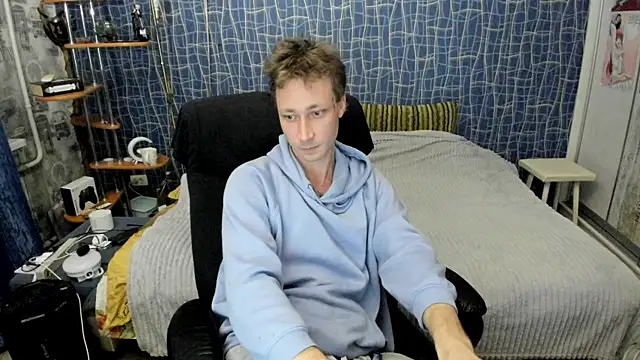 CuteBoy228 online show from 15, 4, 2026