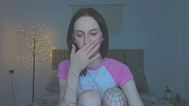 Little moly999 online show from 4, 12, 2025