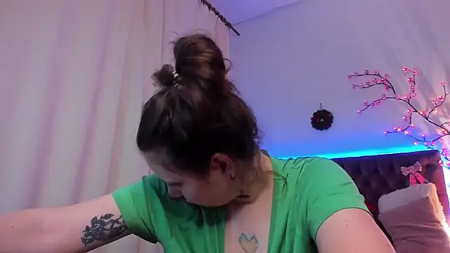 LilaVame online show from 17, 12, 2025