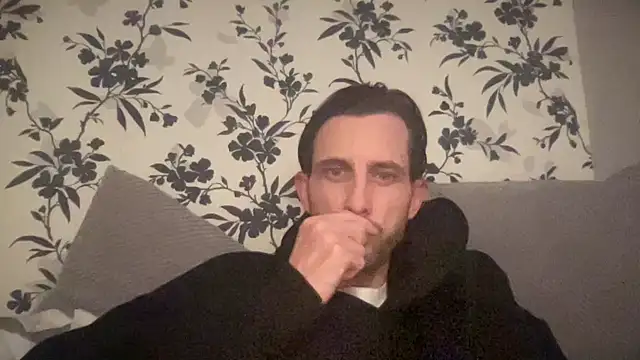 Big8inchUncutCock online show from 2, 5, 2026