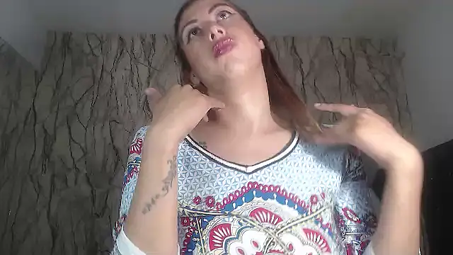 Snapshot of AntonellaBlanc chatting on 10, 10, 2025 AntonellaBlanc online show from 10, 10, 2025