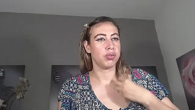 Snapshot of AntonellaBlanc chatting on 22, 5, 2026 AntonellaBlanc online show from 22, 5, 2026