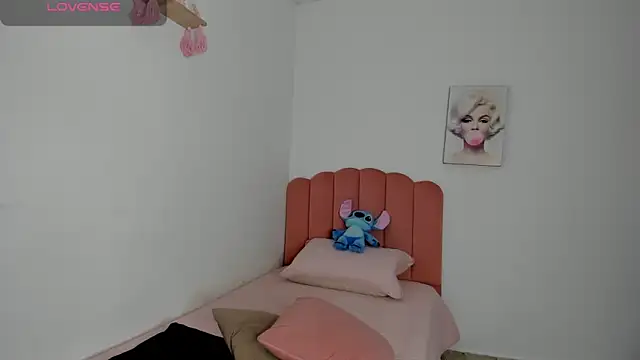 julieth sanzz online show from 7, 1, 2026