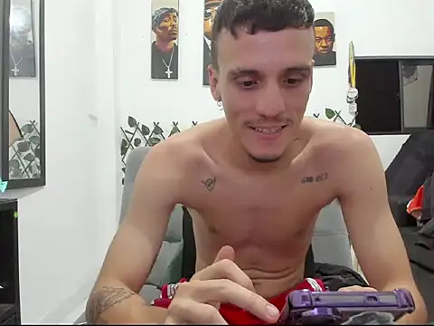 Snapshot of Latins_Boss chatting on 11, 5, 2026 Latins Boss online show from 11, 5, 2026