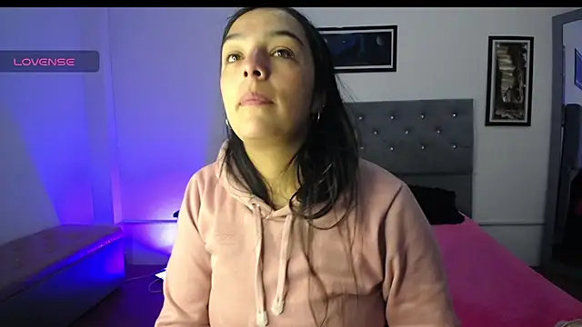 Esmeraldaa- online show from 11, 9, 2025