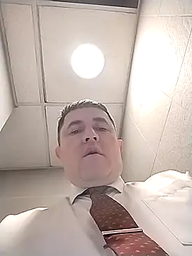 Snapshot of BigCristh79 chatting on 2, 4, 2026 BigCristh79 online show from 2, 4, 2026