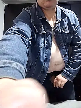 Snapshot of BigCristh79 chatting on 7, 4, 2026 BigCristh79 online show from 7, 4, 2026