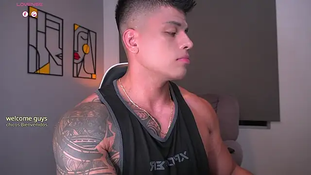 Snapshot of tyler_muscle1 chatting on 17, 3, 2026 tyler muscle1 online show from 17, 3, 2026