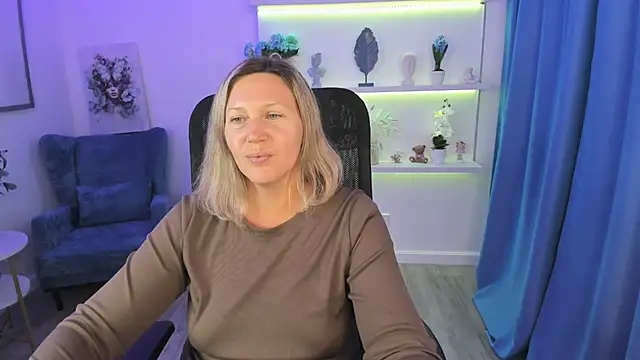 NinaStarle online show from 13, 9, 2025