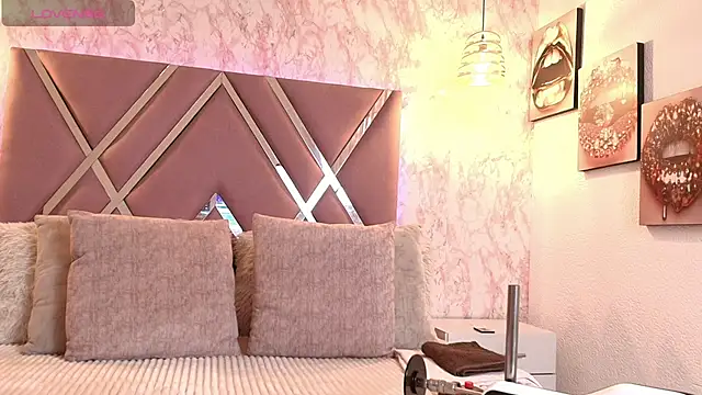 Snapshot of Aliice1_ chatting on 12, 9, 2025 Aliice1 online show from 12, 9, 2025