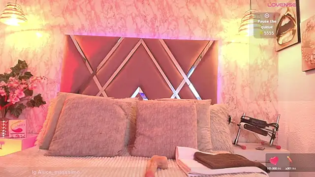 Snapshot of Aliice1_ chatting on 4, 10, 2025 Aliice1 online show from 4, 10, 2025