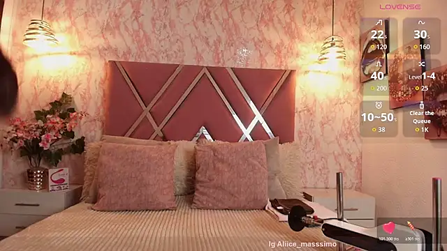 Snapshot of Aliice1_ chatting on 4, 11, 2025 Aliice1 online show from 4, 11, 2025