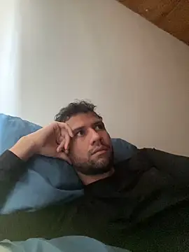 Snapshot of Michaell_Spinelly chatting on 19, 9, 2025 Michaell Spinelly online show from 19, 9, 2025