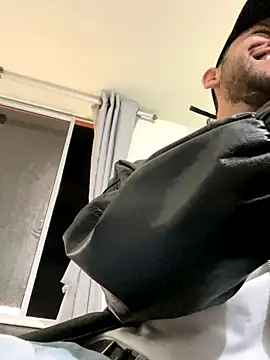 Snapshot of Michaell_Spinelly chatting on 21, 9, 2025 Michaell Spinelly online show from 21, 9, 2025